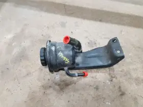 567.ch1501 Ptcruiser 2001 Power Steering Reservoir 1329074