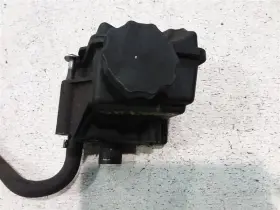 567.mb1106 R350 2006 Power Steering Reservoir 240601
