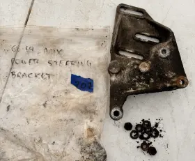 3186475 American Motors 1966-1971 Amc Rambler Javelin V8 290 343 390 Power Steering Mounting Bracket Oem