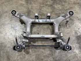 33316861201 Bmw 2017-2023 540i G30 Rear Suspension Crossmember Subframe Cradle Oem 6861201