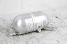 37206861933 Bmw 2016-2019 750 G11 G12 Air Suspension Pressure Accumulator Vacuum Tank Oem
