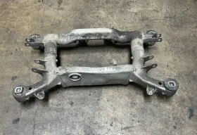 6770842 Bmw E63 E64 650i Rear Subframe Axle Carrier Crossmember