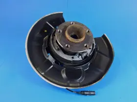 6792247 Bmw 12-18 F30 330i 335i 340i Rear Left Driver Side Spindle Knuckle Hub