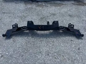 6851560 Bmw 16-22 X1 F48 Fwd Rear Suspension Subframe Crossmember Oem