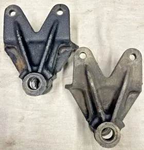 593937 Chevrolet Pair 1940-54 55 1st Chevy Truck Front Spring Rear Hangers Gmc Casting