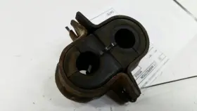 976.gm1i07 Chevrolet 2007 Chevy Malibu Sway Bar Bushing Mounting Bracket 2004 2005 2006 2008
