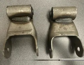 4228468 Dodge Truck E Shackles D100 D150 1972-83 4228468 Dodge Truck E Shackles D100 D150 1972-83