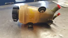 567.fd1f06 Ford Focus 2006 Power Steering Reservoir 473938