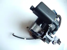 6l1z-5319-aa Ford Oem Compressor Suspension Levelling Sealed Nib Navigator/expedition