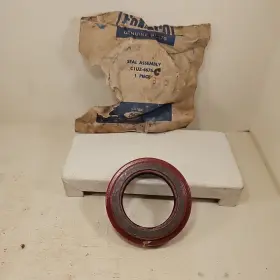 C1uz-4676-c Ford Nos Oem Genuine 1961-1965 E-100 Oil Seal