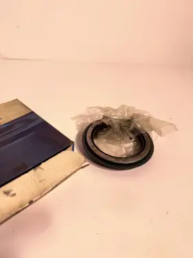 C9tz-1175-a Ford Nos 1969 1970 1971 1972 1973 1974 F-150 Spindle Arm Oil Seal #c9tz-1175-a