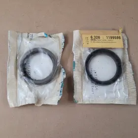 1199596 General Motors 2 Nos Gm Front Wheel Grease Seals 1961-66 Buick Lesabre Electra Wildcat