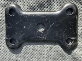 3817582 Gm Original Corvette C3 Spring Rear Center Plate Mount 1963-1977
