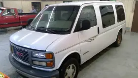510-01936l Gmc Truck Local Pickup Only Driver Left Front Knee Fits 96-02 Express 1500 Van 1924100