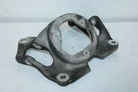546313m000 Hyundai 2011 Genesis Sedan - Driver Front Strut Bracket
