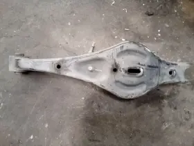 513-59952l Kia Driver Left Lower Control Arm Rear Spring Seat Fits 15-20 Sedona 335843