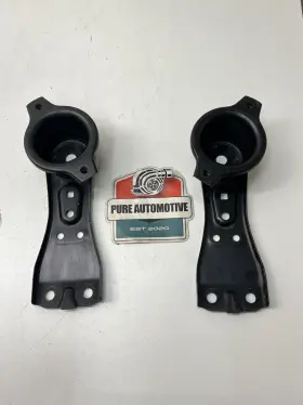 5220330080 Lexus 2001-2005 Is300 Rear Subframe Stay Suspension Crossmember Brackets Oem 131