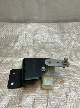 89077263 Maserati 14-21 Quattro Ghibli Front Right Height Level Suspension Sensor Oem