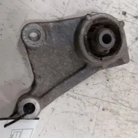 599.mz1216 Mazda Cx-5 Left Hand Carrier Bracket 2013 2014 2015 2016
