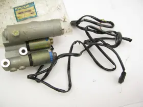 G238-32-f30 Mazda New - Oem Rear Steering Control Valve Box 1988-1992 626 4ws