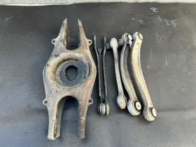 20407f14 Mercedes-benz W212 W218 Cls550 Rear Left Suspension Control Arm Knuckle Set Oem
