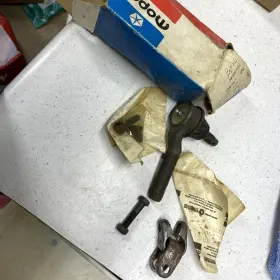 3004794 Mopar Es352r New Older Stock Tie Rod End Volare Cordoba