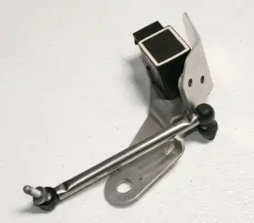 37146774595 Original Factory Genuine Front Right Ride Height Headlight Suspension Aim Sensor Bracket Oem Bmw E60 E61