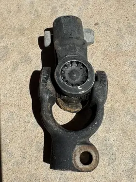 90134702102 Porsche 911/912 Used Steering Shaft Coupler U-joint