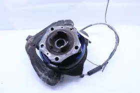98733165806-21330 Porsche 2005-2012 Boxster Cayman 987 Rear Spindle Knuckle Hub Right