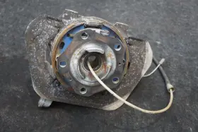 99633111106 Porsche Rear Left Spindle Knuckle Hub 911 Carrera Cabrio 996 1999-05