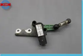 100417300a Tesla 12-16 Model S Rear Left Or Right Side Height Level Sensor Oem