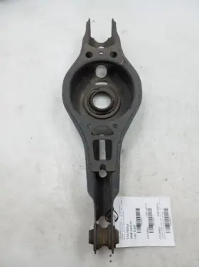 4873047010 Toyota 16-19 Corolla Se 2.0l Fwd At Passenger Side Rear Locating Arm
