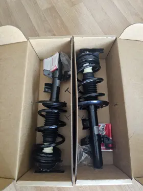 Ls34-86341r Toyota New Pair Front Complete Strut Assemblies - Corolla 2009-2013 L R