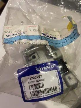 31202262 Volvo New Oem Genuine Column Lock 31202262. S40/c30/v50/c70