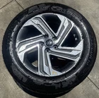 Hyundai Santa Fe 18X7.5J Twisted Spoke Wheel Rim W/tire (ONLY#1) 21-23 #107971 Used. Price: $270.03.