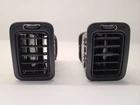2000-2006 Gmc Yukon Rh Right Dash Vents X2 Used. Price: $78.64.