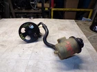 2001-2006 Hyundai Santa Fe 2.7L Power Steering Pump Motor W/ Reservoir Bottle Used. Price: $55.00.